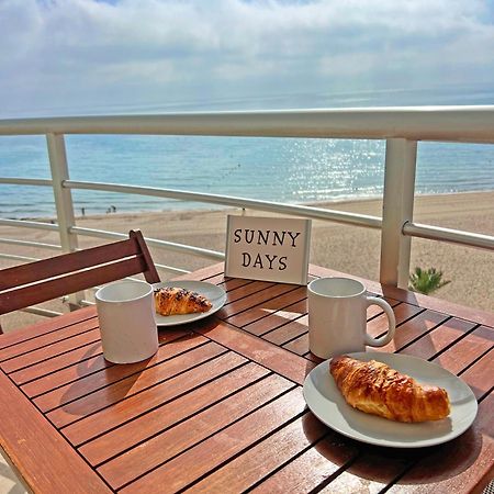Atico Frente Al Mar 2 Terrazas Barbacoa Y Parking Sujeto A Disponibilidad Lejlighed El Campello Eksteriør billede