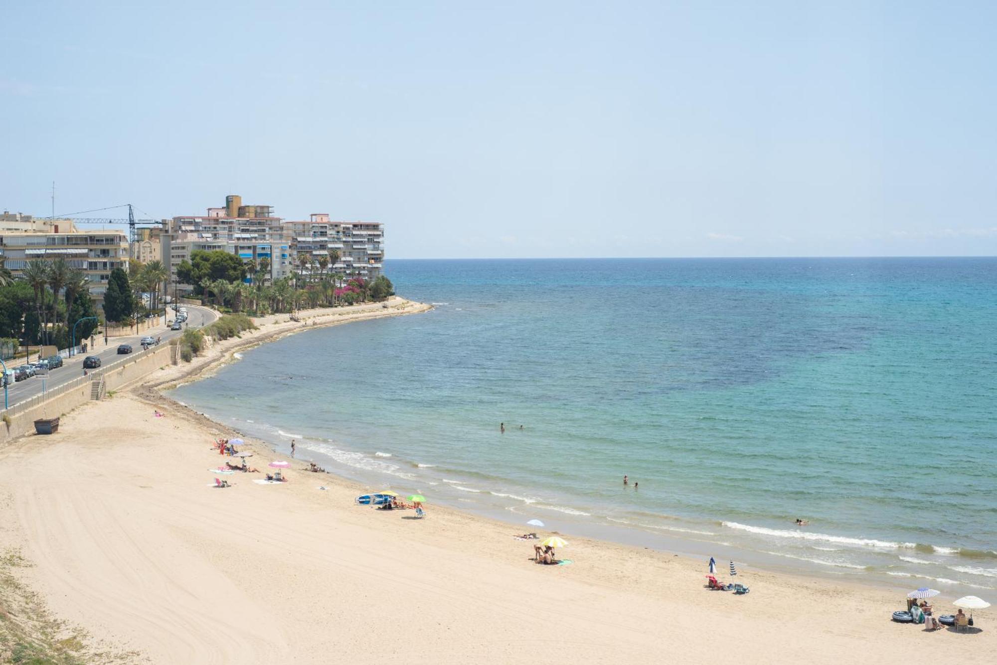 Atico Frente Al Mar 2 Terrazas Barbacoa Y Parking Sujeto A Disponibilidad Lejlighed El Campello Eksteriør billede