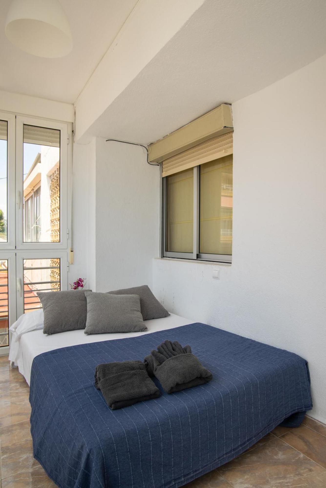 Atico Frente Al Mar 2 Terrazas Barbacoa Y Parking Sujeto A Disponibilidad Lejlighed El Campello Eksteriør billede
